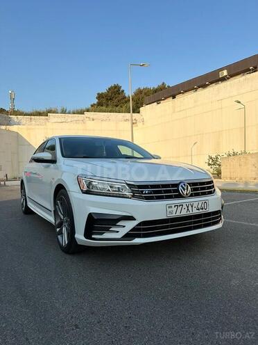 Volkswagen Passat (North America) 2016, 231,000 km - 1.8 л - Bakı