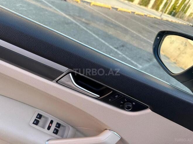 Volkswagen Passat (North America) 2016, 231,000 km - 1.8 л - Bakı