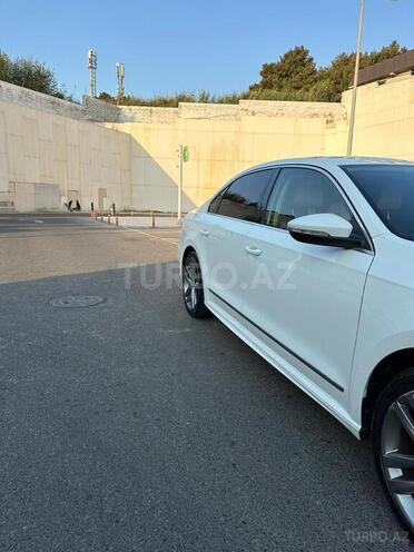 Volkswagen Passat (North America) 2016, 231,000 km - 1.8 л - Bakı