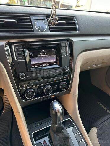 Volkswagen Passat (North America) 2016, 231,000 km - 1.8 л - Bakı