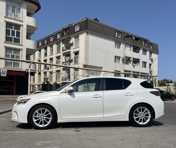 Lexus CT 200h 2011, 216,779 km - 1.8 л - Bakı