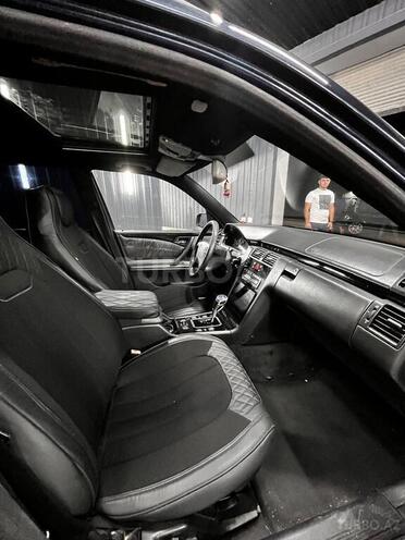 Mercedes E 270 2002, 380,000 km - 2.7 л - Bakı
