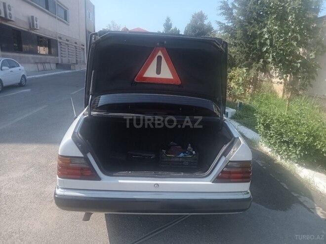 Mercedes E 220 1994, 400,000 km - 2.2 l - Bakı