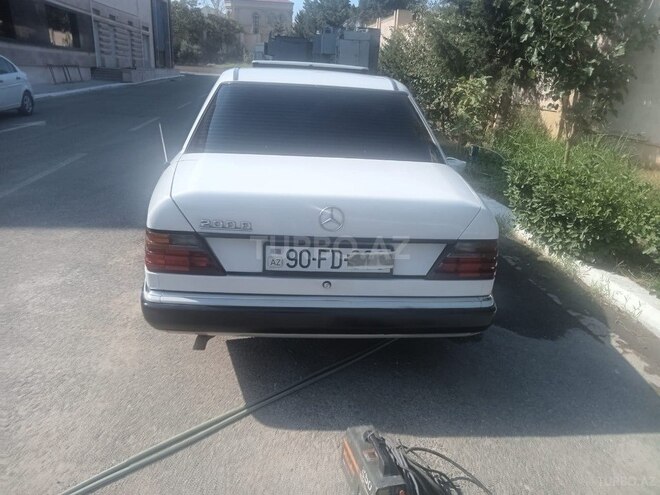 Mercedes E 220 1994, 400,000 km - 2.2 l - Bakı