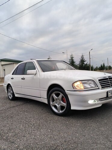 Mercedes C 230 1999, 207,350 km - 2.3 l - Quba