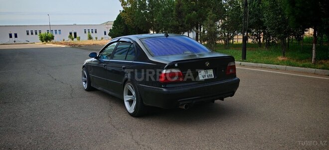 BMW 528 1997, 300,000 km - 2.8 л - Sabirabad