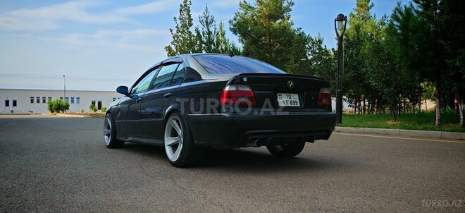 BMW 528 1997, 300,000 km - 2.8 л - Sabirabad