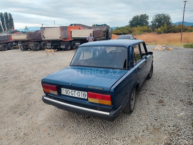 LADA (VAZ) 2107 2009, 210,000 km - 1.6 l - Quba