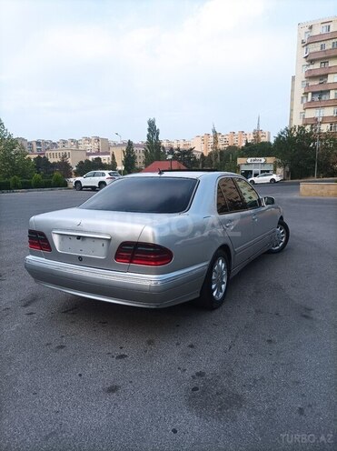 Mercedes E 220 2000, 800,000 km - 2.2 l - Bakı