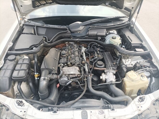 Mercedes E 220 2000, 800,000 km - 2.2 l - Bakı