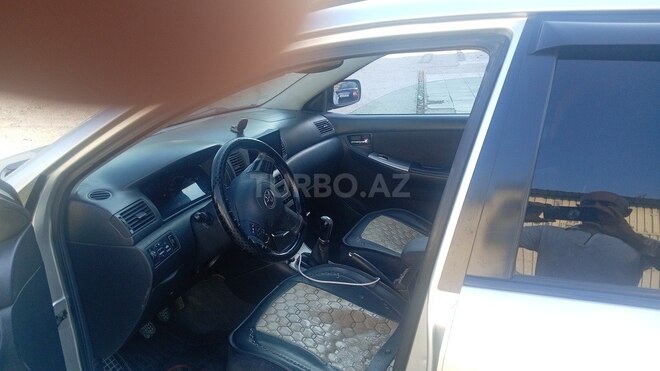 Toyota Corolla 2004, 385,000 km - 2.0 l - Sumqayıt