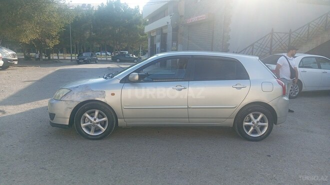 Toyota Corolla 2004, 385,000 km - 2.0 l - Sumqayıt