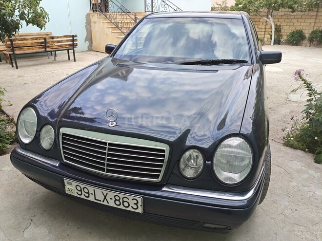 Mercedes E 220 1999, 365,000 km - 2.0 l - Bakı