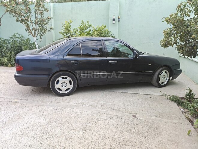 Mercedes E 220 1999, 365,000 km - 2.0 l - Bakı
