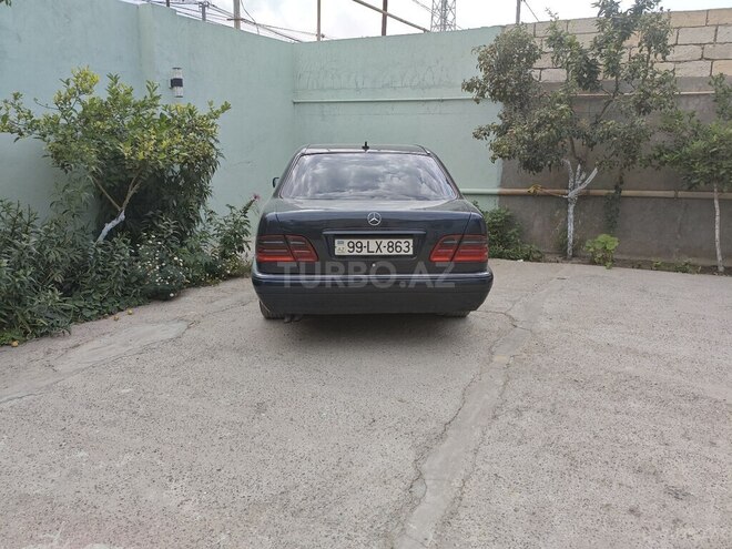Mercedes E 220 1999, 365,000 km - 2.0 l - Bakı