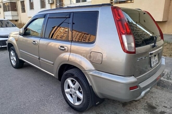 Nissan X-Trail 2002, 285,000 km - 2.0 l - Bakı