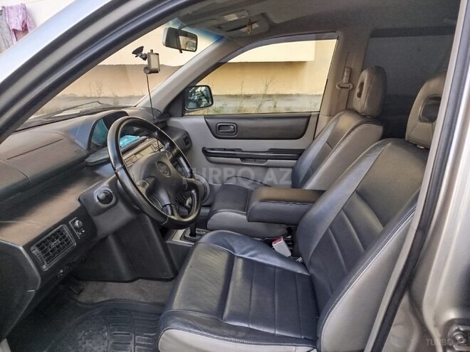 Nissan X-Trail 2002, 285,000 km - 2.0 l - Bakı