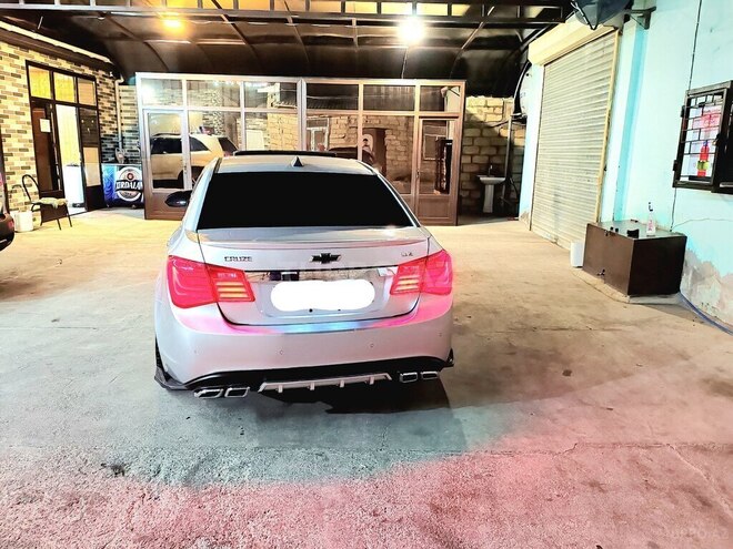 Chevrolet Cruze 2011, 350,000 km - 1.4 l - Şabran