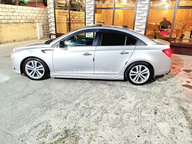 Chevrolet Cruze 2011, 350,000 km - 1.4 l - Şabran