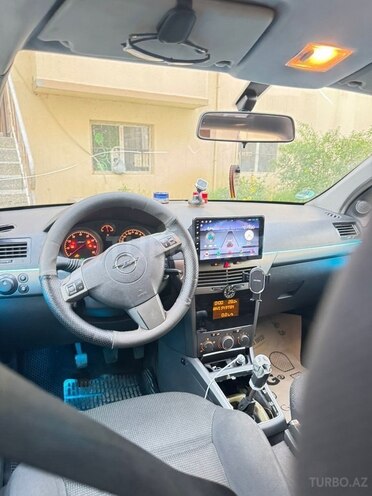 Opel Astra 2004, 290,000 km - 1.4 л - Bakı