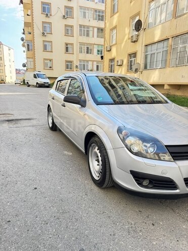 Opel Astra 2004, 290,000 km - 1.4 л - Bakı