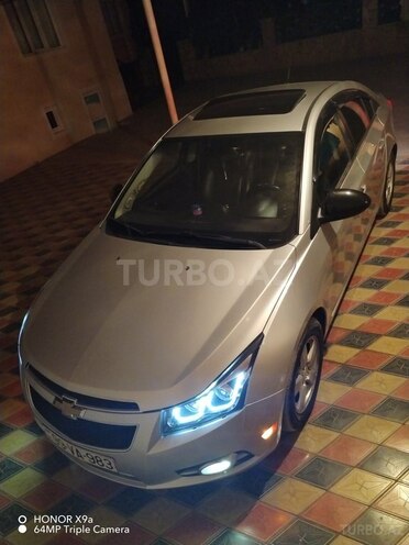 Chevrolet Cruze 2011, 292,944 km - 1.4 l - Qazax