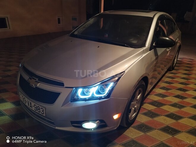 Chevrolet Cruze 2011, 292,944 km - 1.4 l - Qazax
