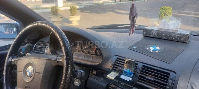 BMW 320 1998, 400,000 km - 2.0 l - Zaqatala