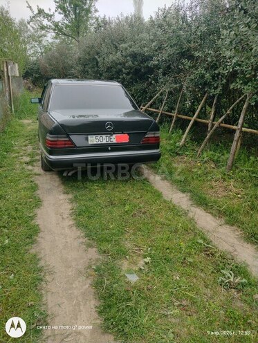 Mercedes E 200 1993, 585,000 km - 2.0 l - Bakı