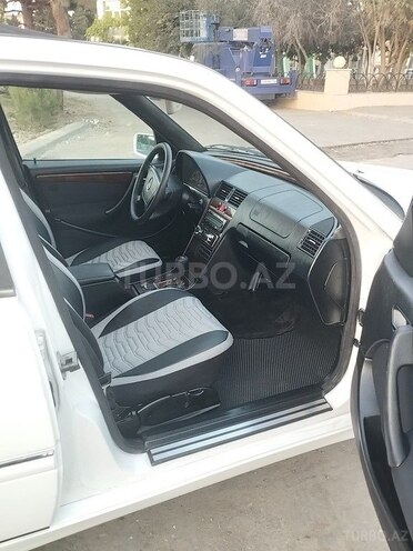 Mercedes C 230 1997, 332,506 km - 2.3 л - Bakı