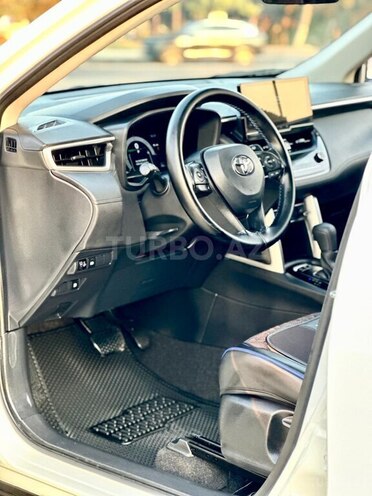 Toyota Corolla Cross 2024, 36,000 km - 2.0 л - Bakı
