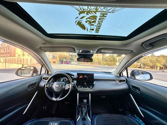 Toyota Corolla Cross 2024, 36,000 km - 2.0 л - Bakı
