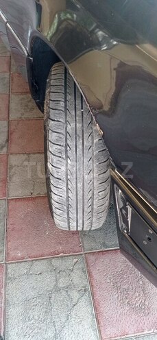 Mercedes E 250 1993, 198,654 km - 2.5 l - Biləsuvar