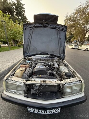 Mercedes 190 1990, 200,000 km - 2.0 l - Bakı