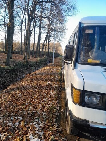 Mercedes 410 D 1990, 160,000 km - 2.5 l - Masallı