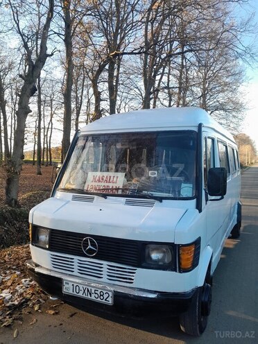 Mercedes 410 D 1990, 160,000 km - 2.5 l - Masallı