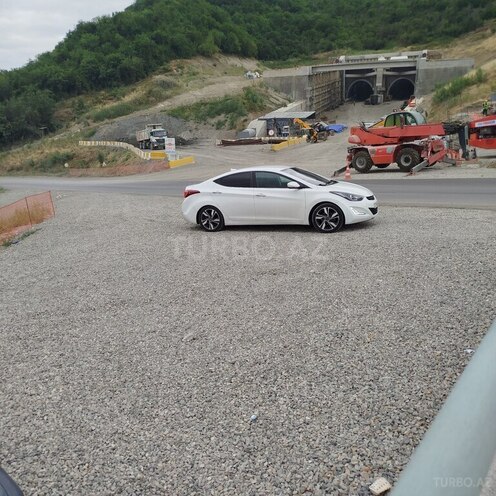 Hyundai Elantra 2015, 111,130 km - 1.8 л - Bakı