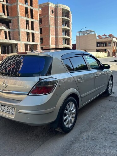 Opel Astra 2006, 255,000 km - 1.4 l - Gəncə
