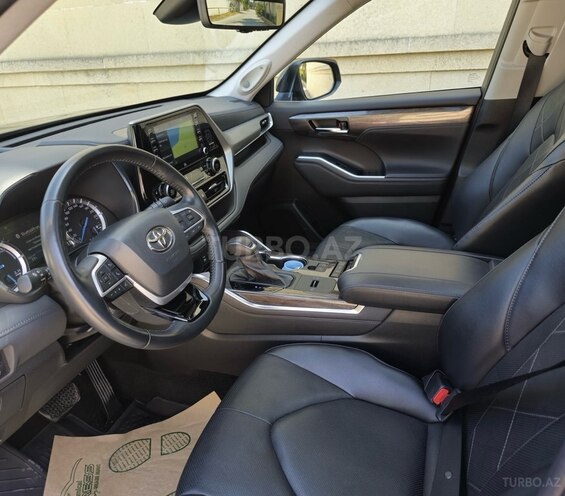 Toyota Highlander 2022, 57,000 km - 2.5 l - Bakı