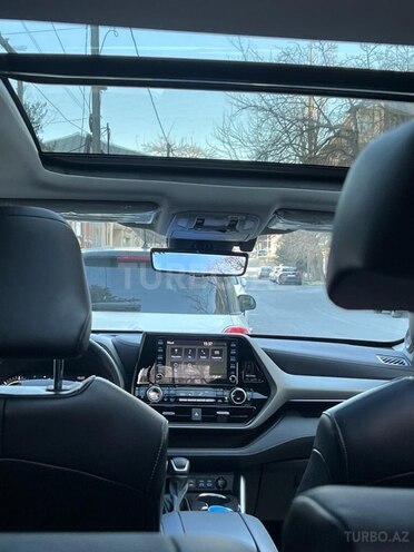 Toyota Highlander 2022, 57,000 km - 2.5 l - Bakı