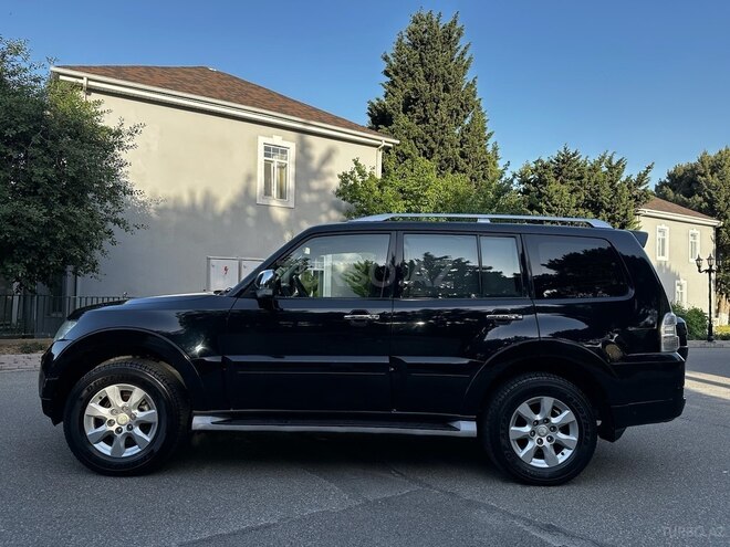 Mitsubishi Pajero 2009, 227,000 km - 3.5 l - Bakı