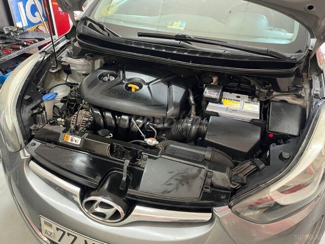 Hyundai Elantra 2015, 160,000 km - 1.8 l - Bakı