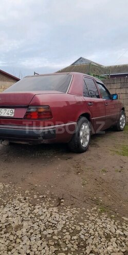 Mercedes E 200 1993, 400,000 km - 2.0 l - Masallı
