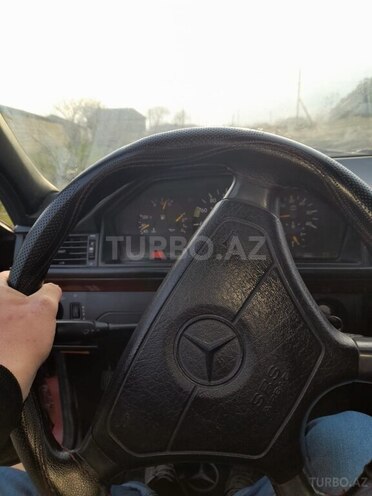 Mercedes E 200 1993, 400,000 km - 2.0 l - Masallı