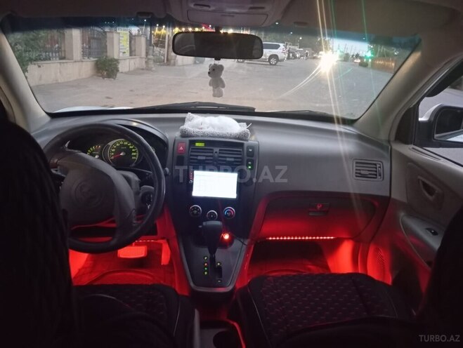 Hyundai Tucson 2005, 322,000 km - 2.0 l - Füzuli