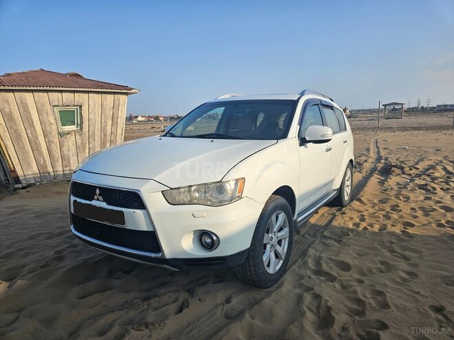 Mitsubishi Outlander 2009, 198,700 km - 3.0 l - Bakı