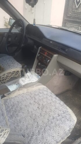 Mercedes E 250 1993, 350,000 km - 2.5 l - Bakı