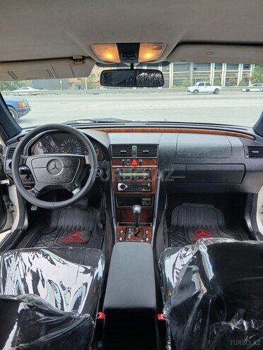 Mercedes C 220 1998, 296,000 km - 2.2 l - Xırdalan