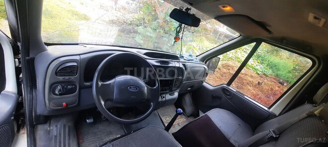 Ford Transit 2001, 235,874 km - 2.4 л - Zaqatala