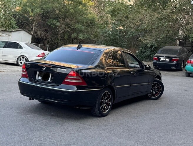 Mercedes C 240 2001, 236,999 km - 2.6 л - Bakı